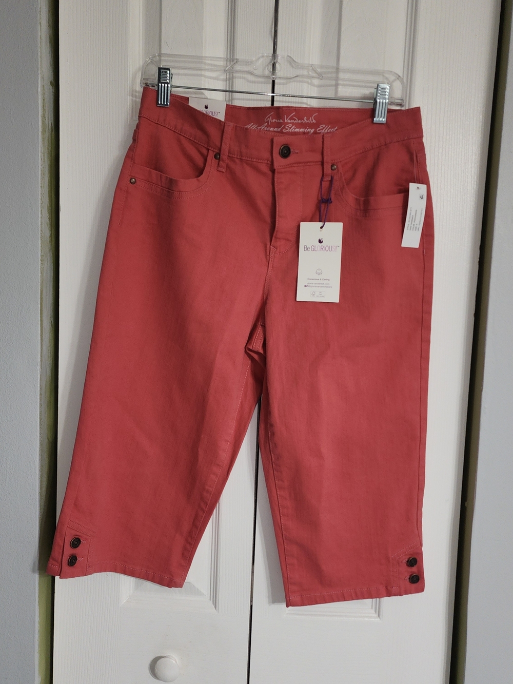 Gloria Vanderbilt Coral Slimming Capris